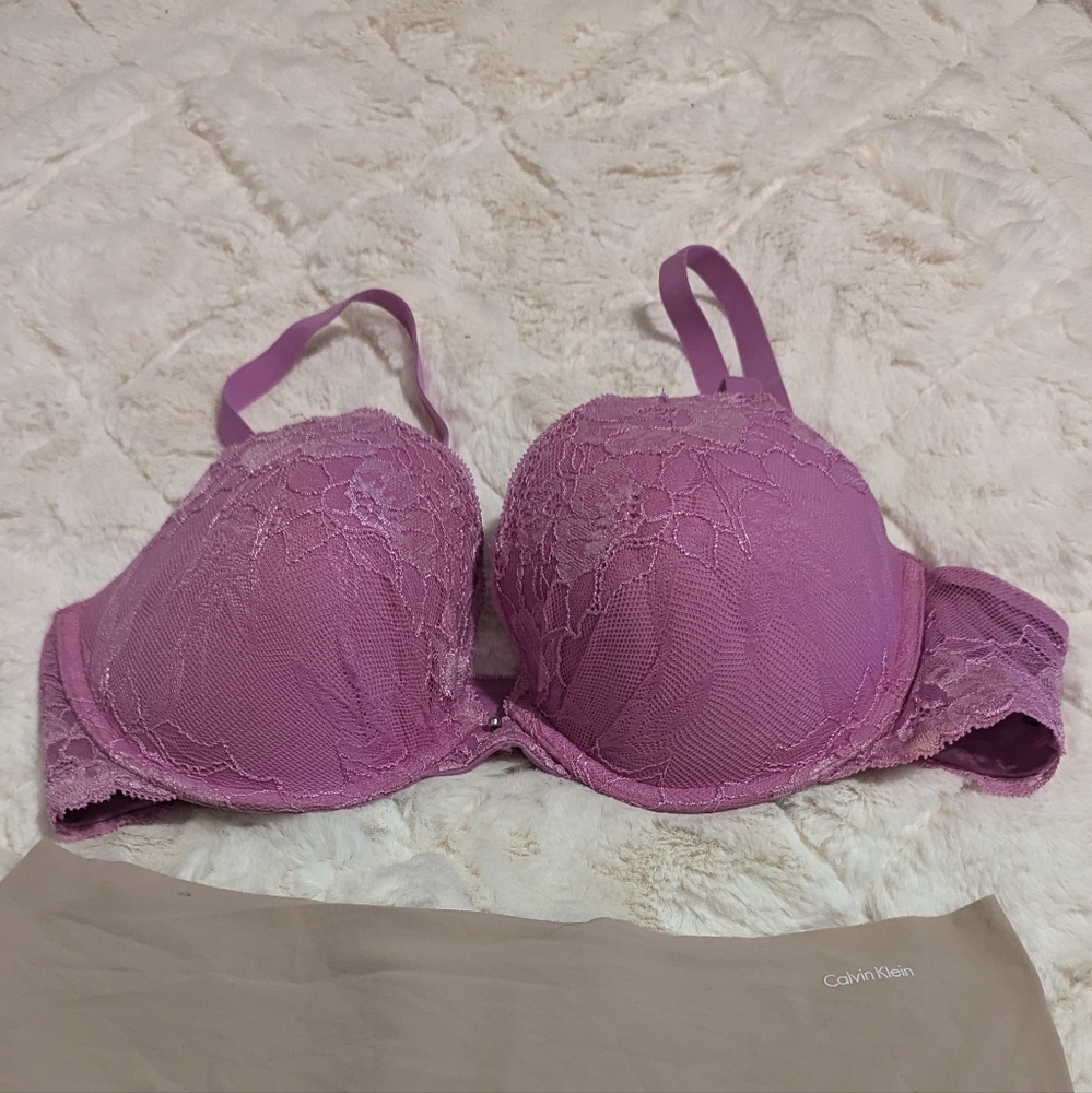 Maidenform bra size 38 C